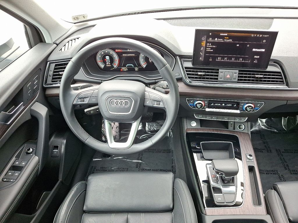 Thumbnail: 2022 Audi Q5 - 12