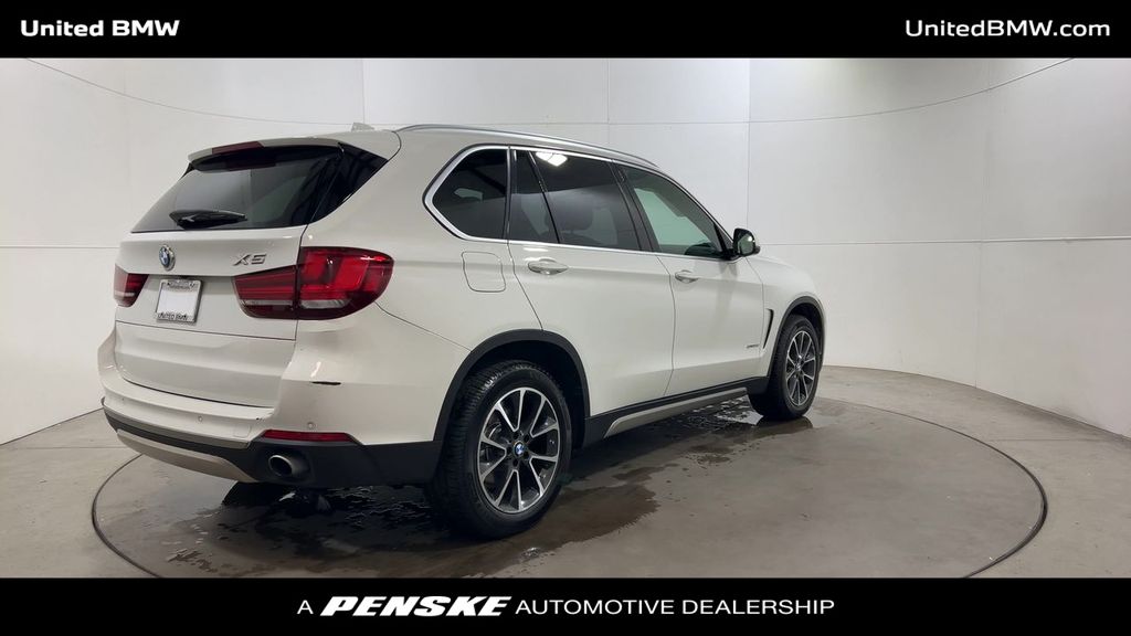 Thumbnail: 2017 BMW X5 - 8