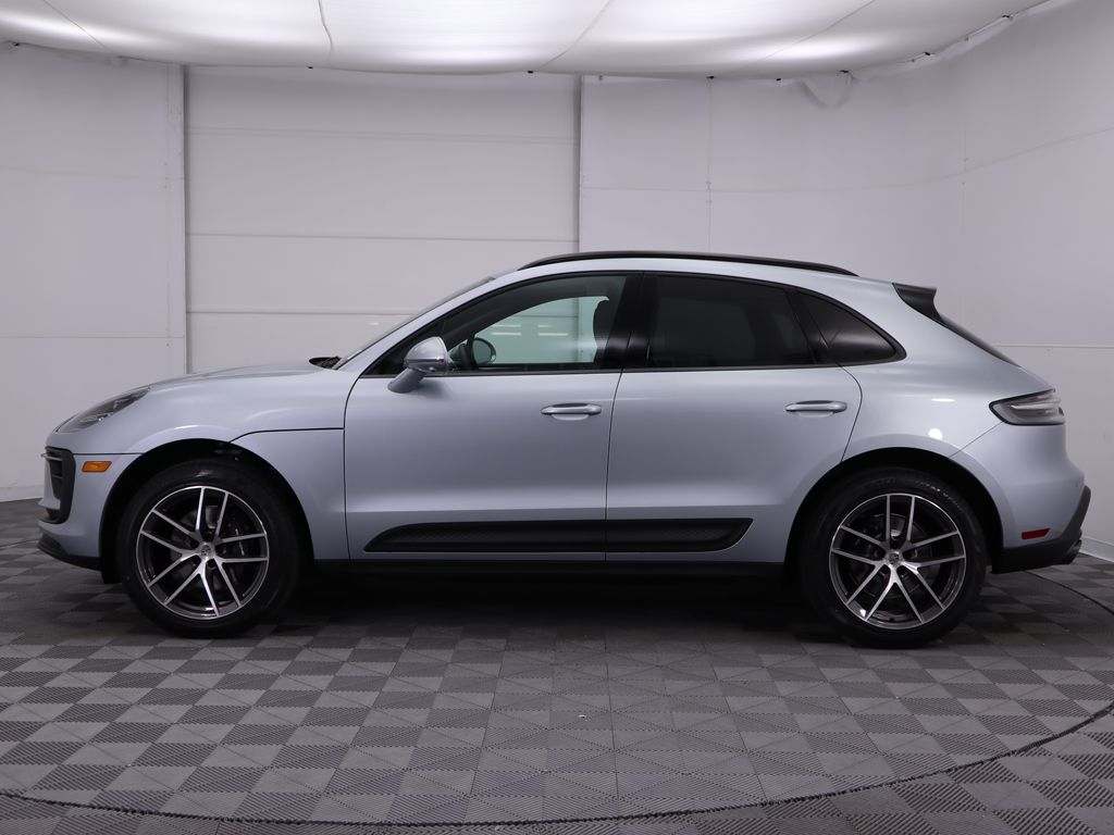 2024 Porsche Macan  8