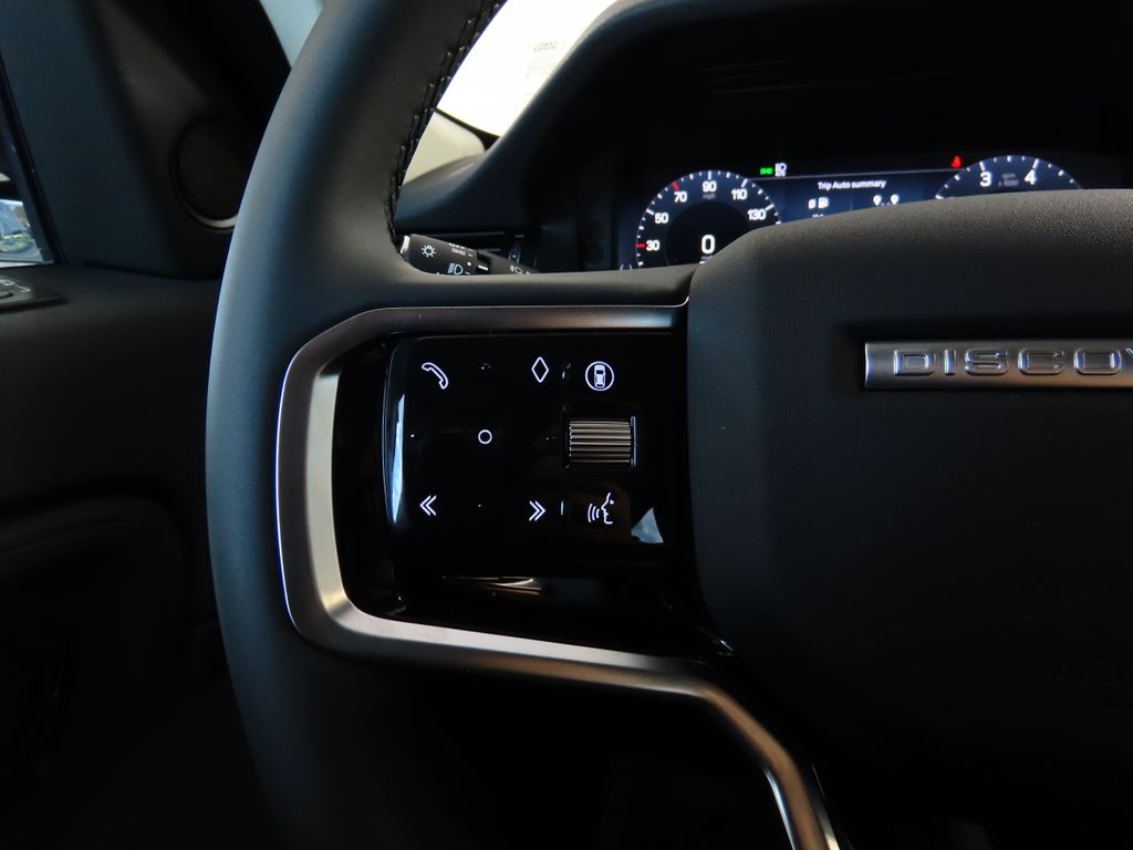 Thumbnail: 2024 Land Rover Discovery Sport - 11