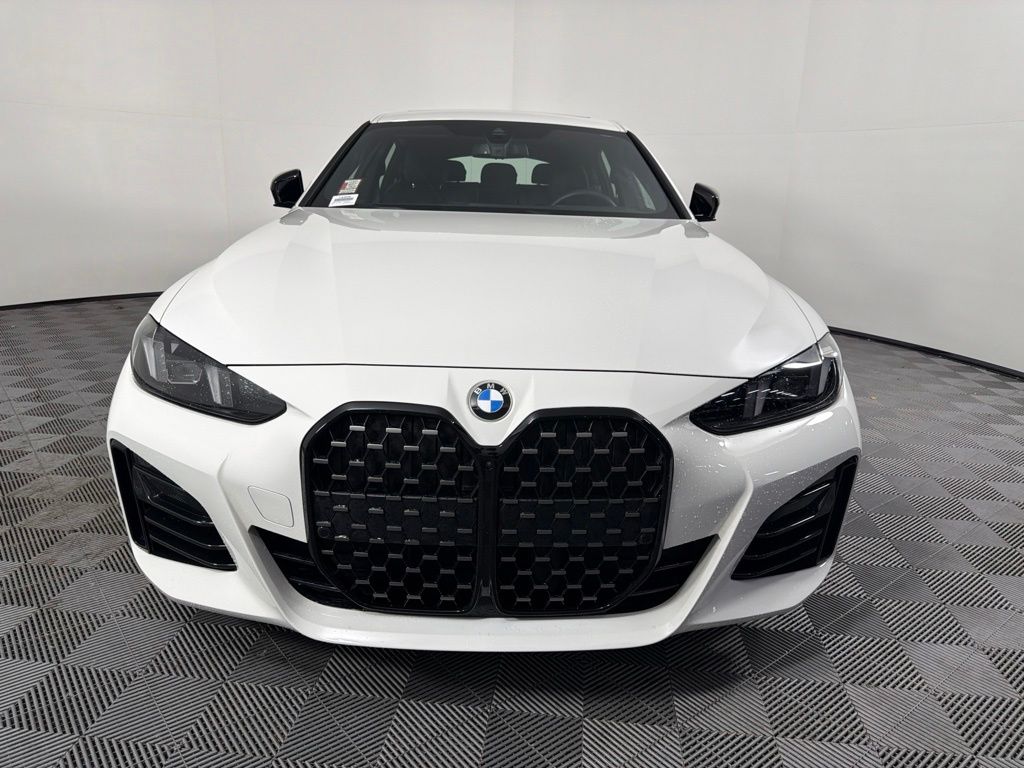 Thumbnail: 2026 BMW 4 Series - 3