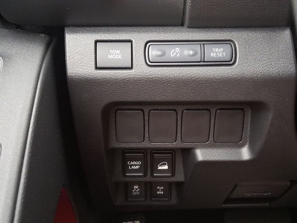 Thumbnail: 2024 Nissan Frontier - 23