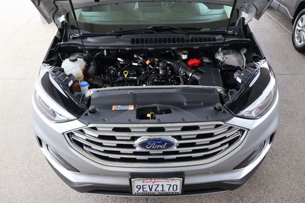 2023 Ford Edge Titanium 32