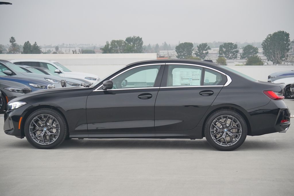 Thumbnail: 2026 BMW 3 Series - 4