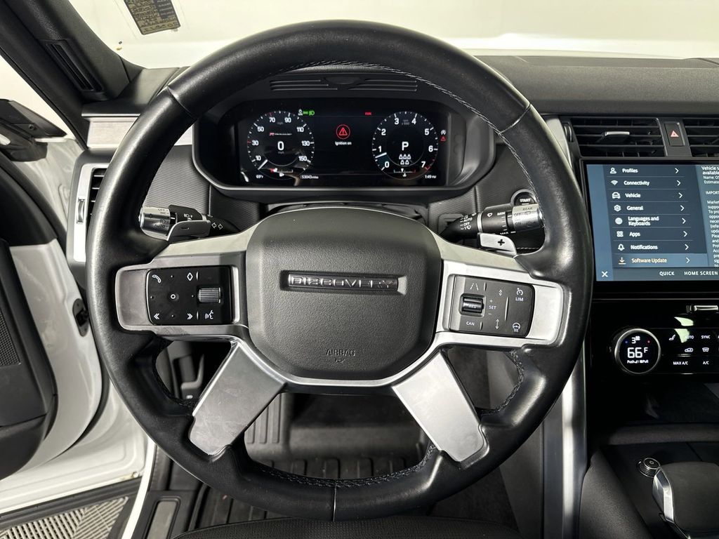 2022 Land Rover Discovery S R-Dynamic 23