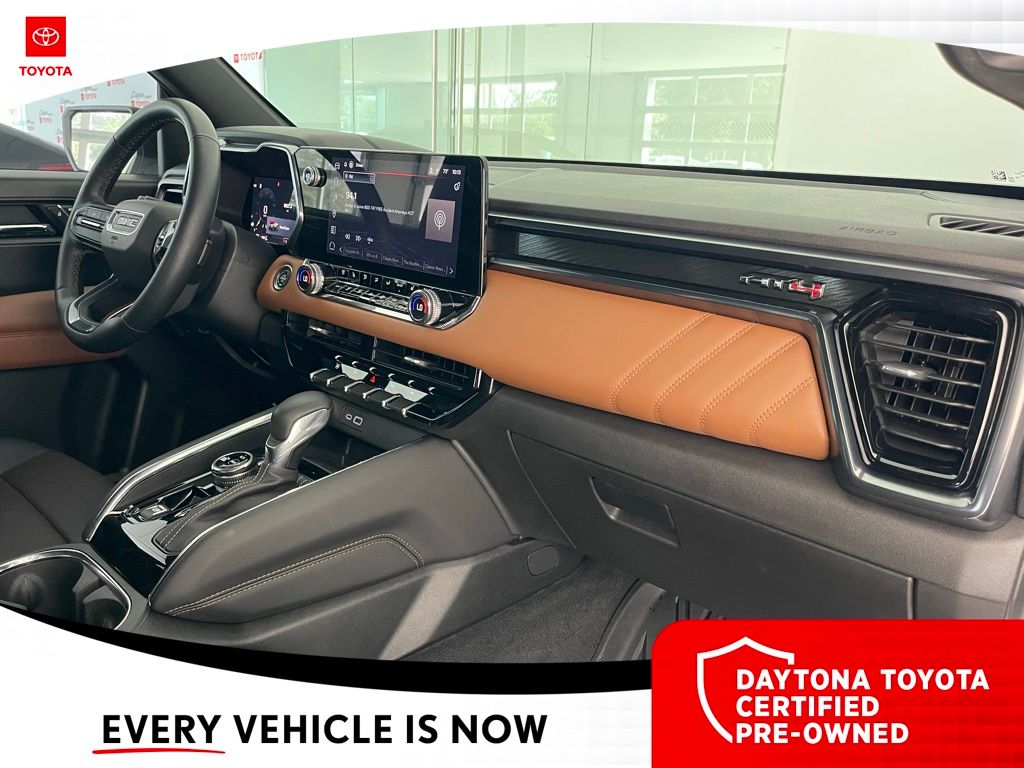 Used 2025 GMC Canyon Truck