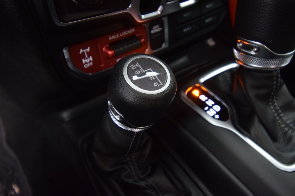 new 2026 Jeep Gladiator car, priced at $47,570