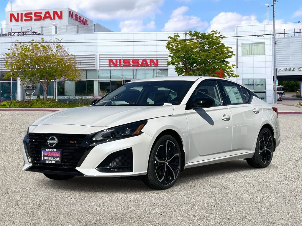 2025 Nissan Altima 2.5 SR