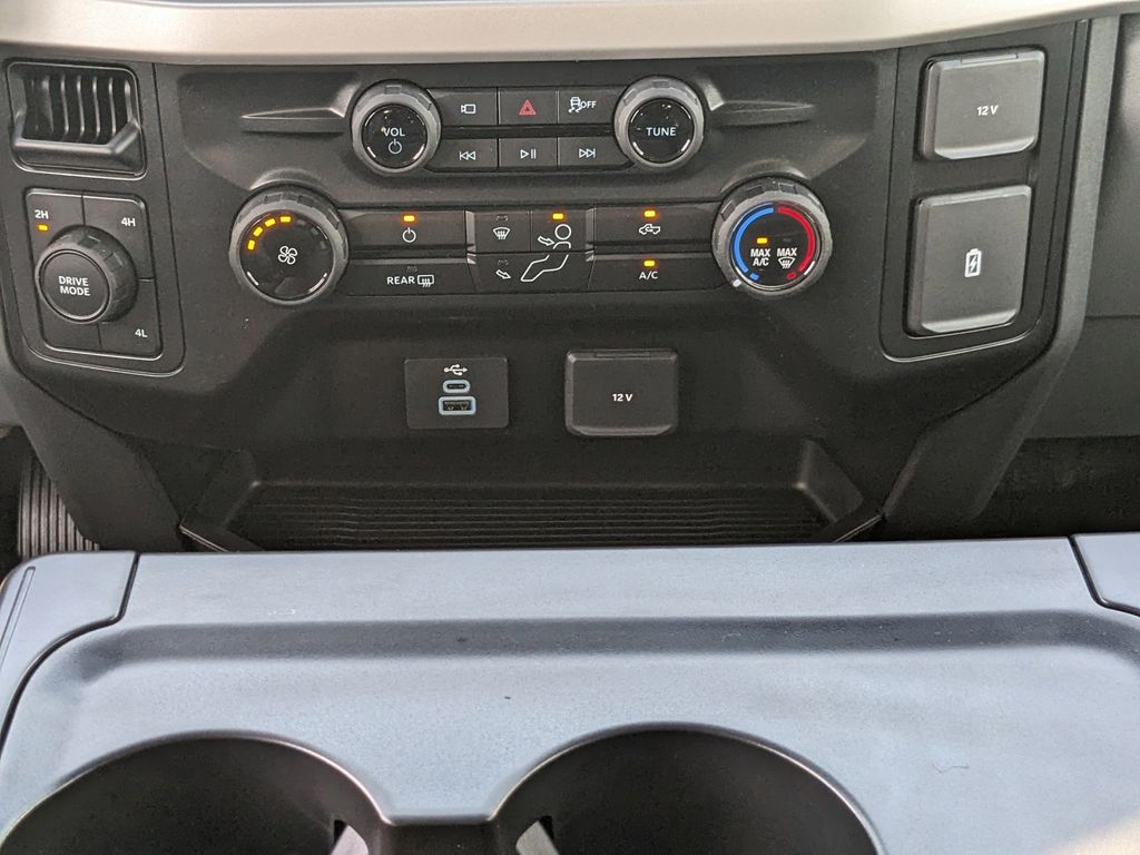 2025 Ford F-250 Super Duty XL
