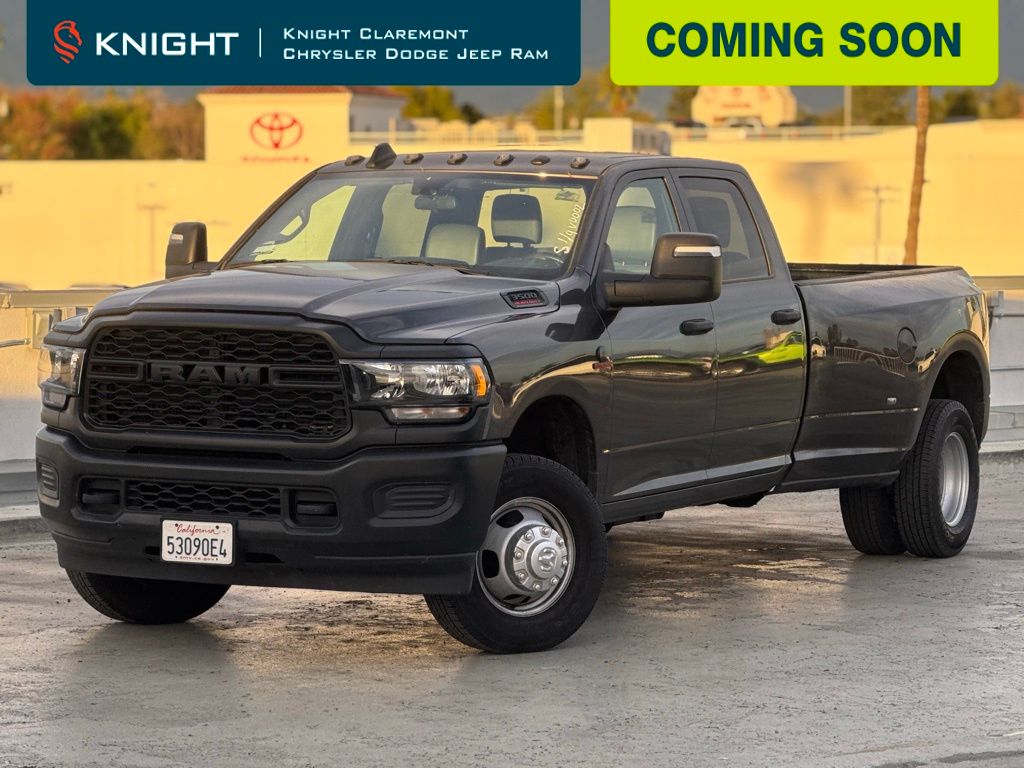 2024 RAM 3500 Tradesman Crew Cab LB DRW 4WD
