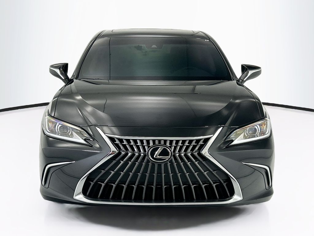 Thumbnail: 2025 Lexus ES - 2