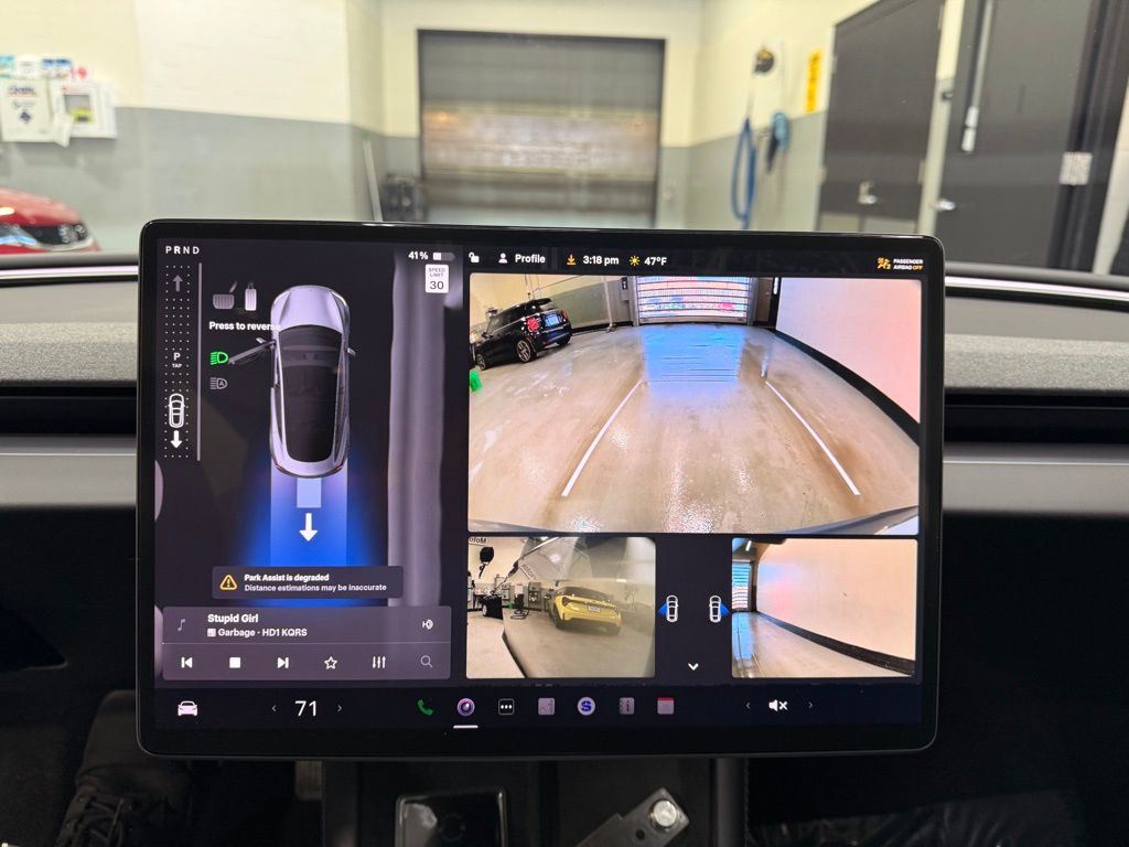 Thumbnail: 2025 Tesla Model 3 - 16