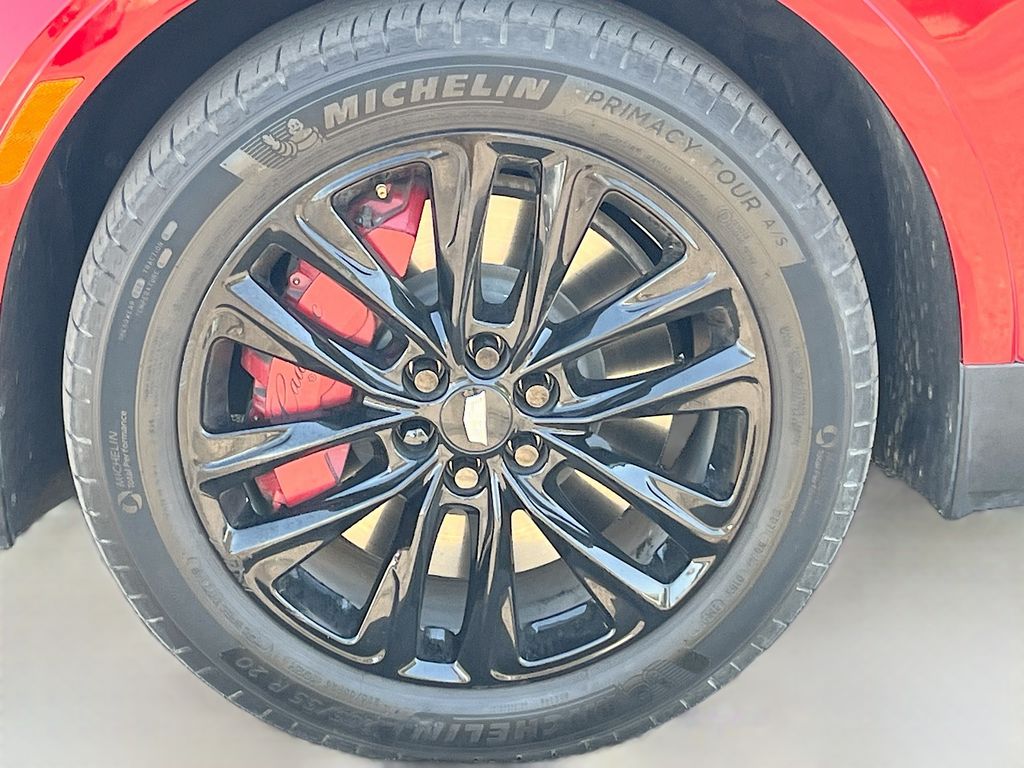 Used 2022 Red Cadillac Sport image 33