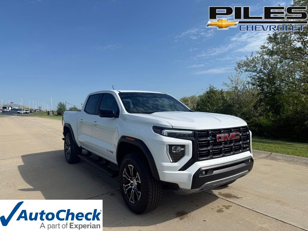  2024 GMC Canyon AT4 Crew Cab 4WD   