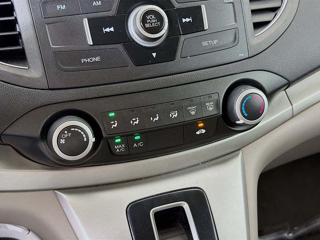 Used 2013  Honda EX image 33