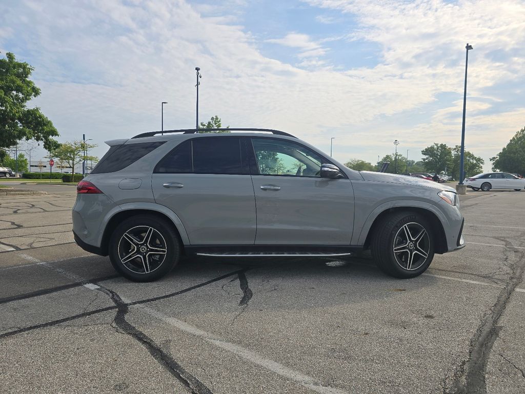 Certified Used 2026 White Mercedes-Benz GLE 450 image 17