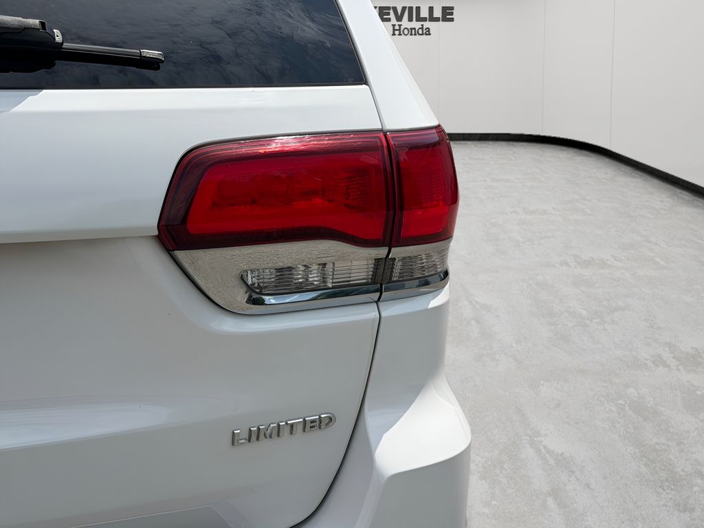 Used 2021 Bright White Clearcoat Jeep Limited image 6