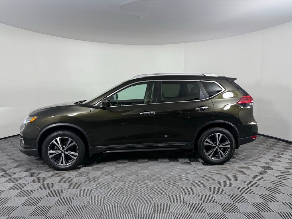 Thumbnail: 2017 Nissan Rogue - 8