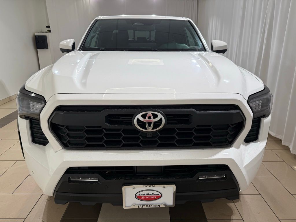 Thumbnail: 2025 Toyota Tacoma - 8