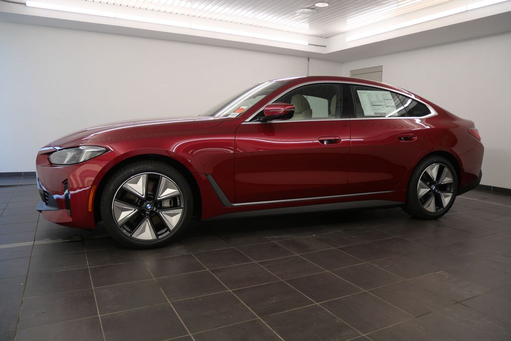 2025 BMW i4 eDrive40 2