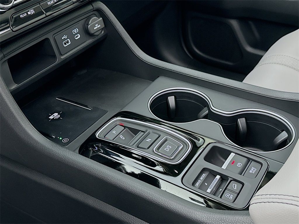 New Car 2025 Honda Pilot  Touring For Sale Under $50,000 In Austin, Texas