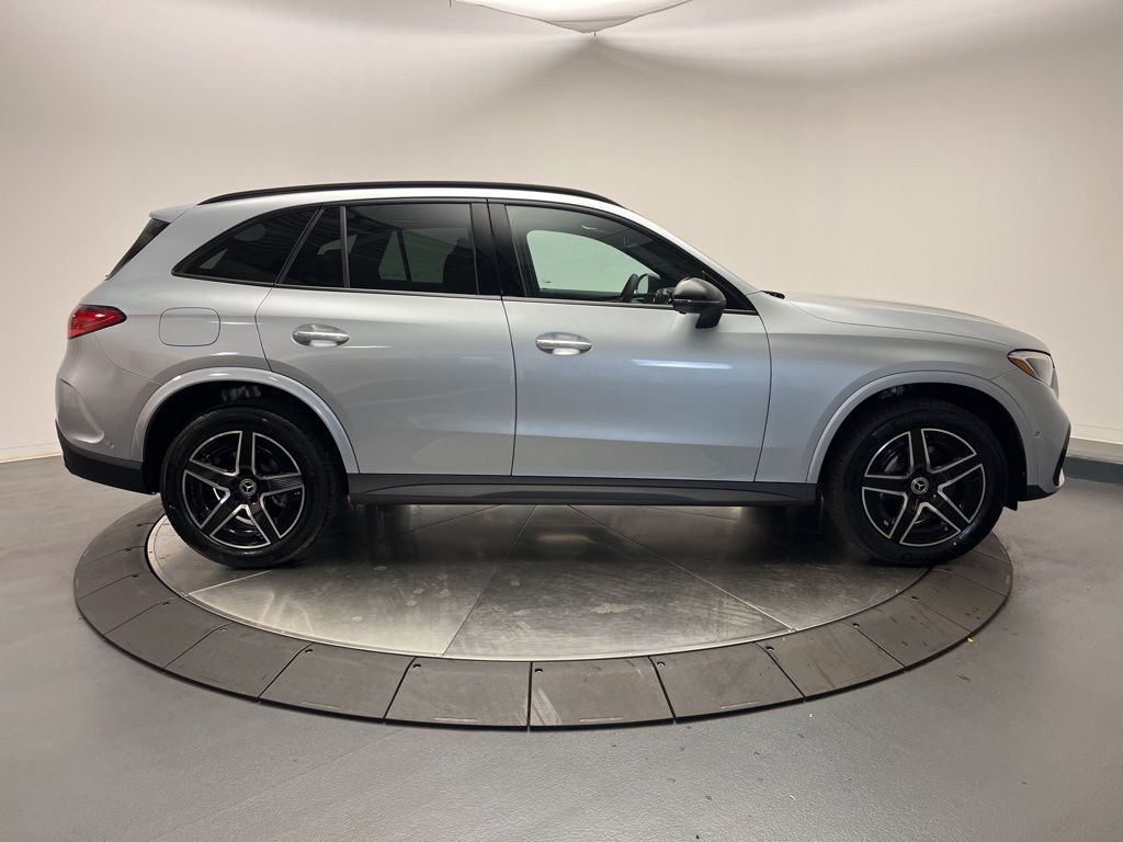 Thumbnail: 2026 Mercedes-Benz GLC - 8