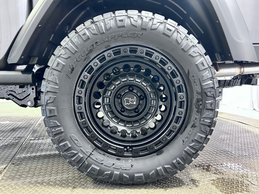 new 2026 Jeep Gladiator car, priced at $60,873