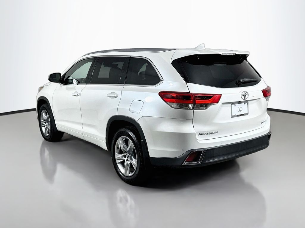 Thumbnail: 2018 Toyota Highlander - 7