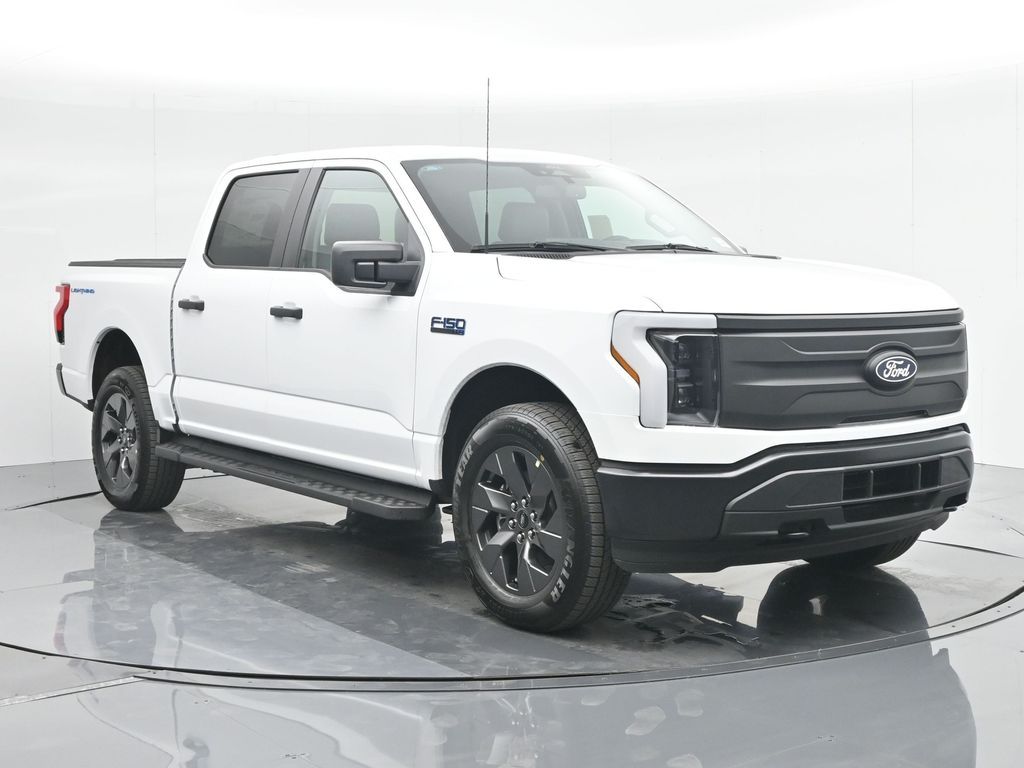 2024 Ford F-150 Lightning Pro