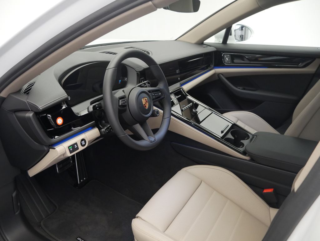 Thumbnail: 2026 Porsche Panamera - 4