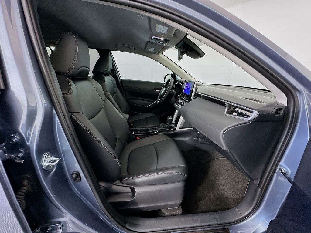 Thumbnail: 2024 Toyota Corolla Cross - 28