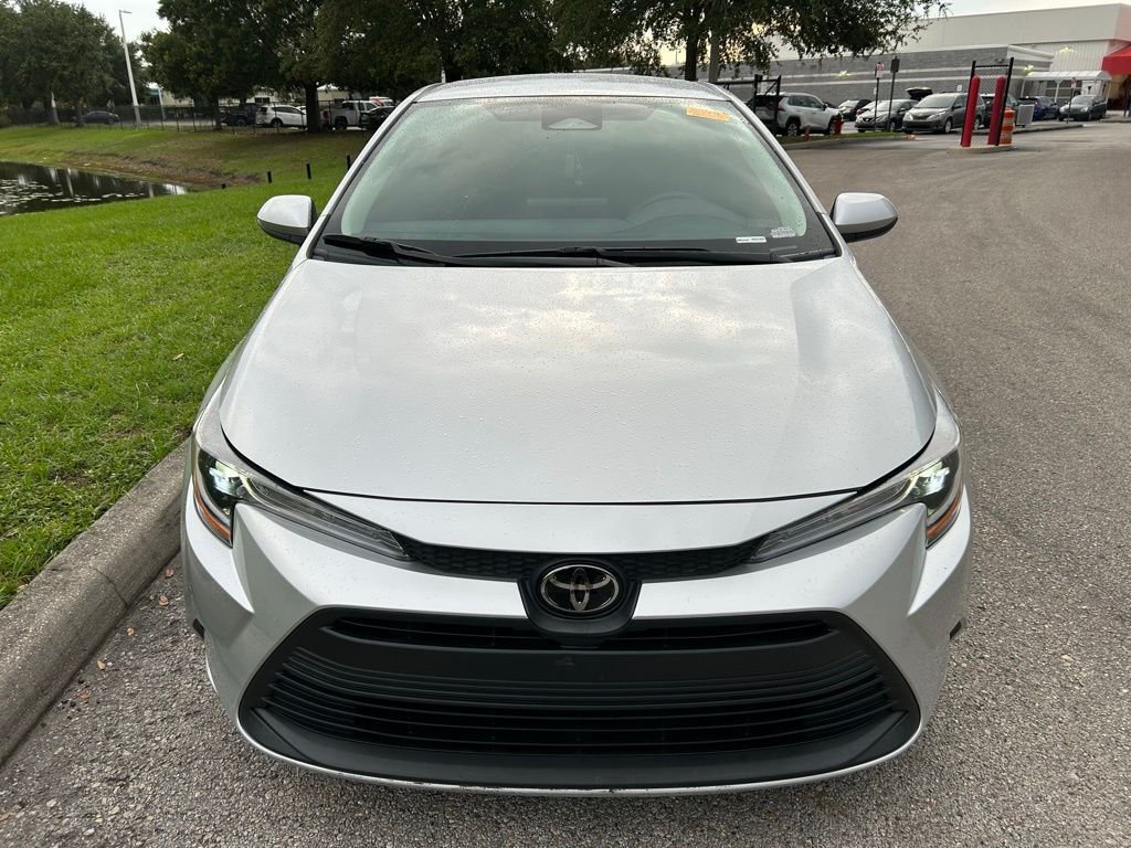 2023 Toyota Corolla LE 8