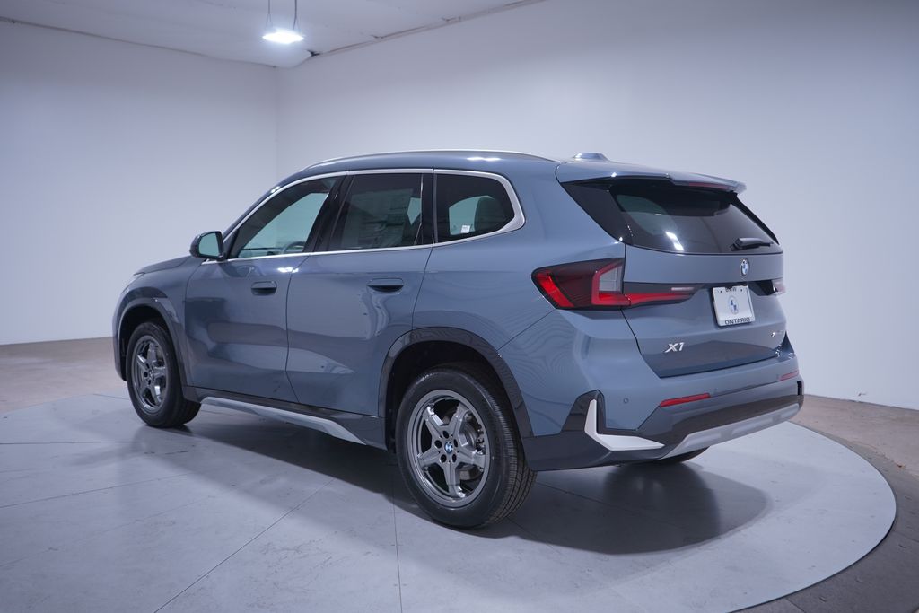 Thumbnail: 2026 BMW X1 - 3