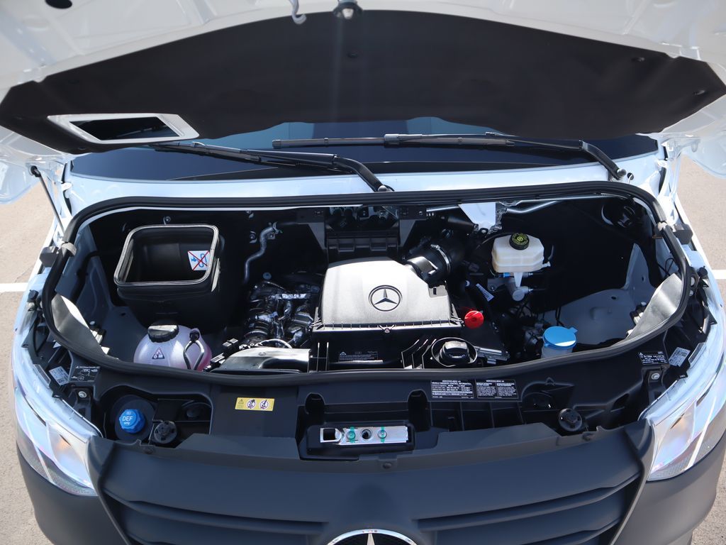 Thumbnail: 2025 Mercedes-Benz Sprinter - 30