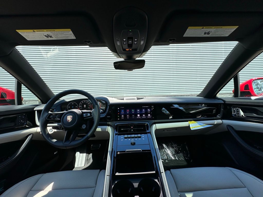 Thumbnail: 2026 Porsche Panamera - 6