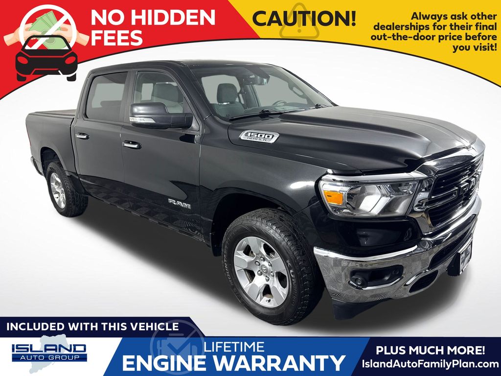 Diamond Black Crystal Pearlcoat 2019 RAM 1500 Pickup Truck Four-Wheel Drive 8-Speed Automatic