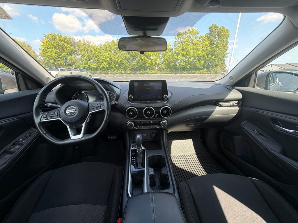 Thumbnail: 2022 Nissan Sentra - 11