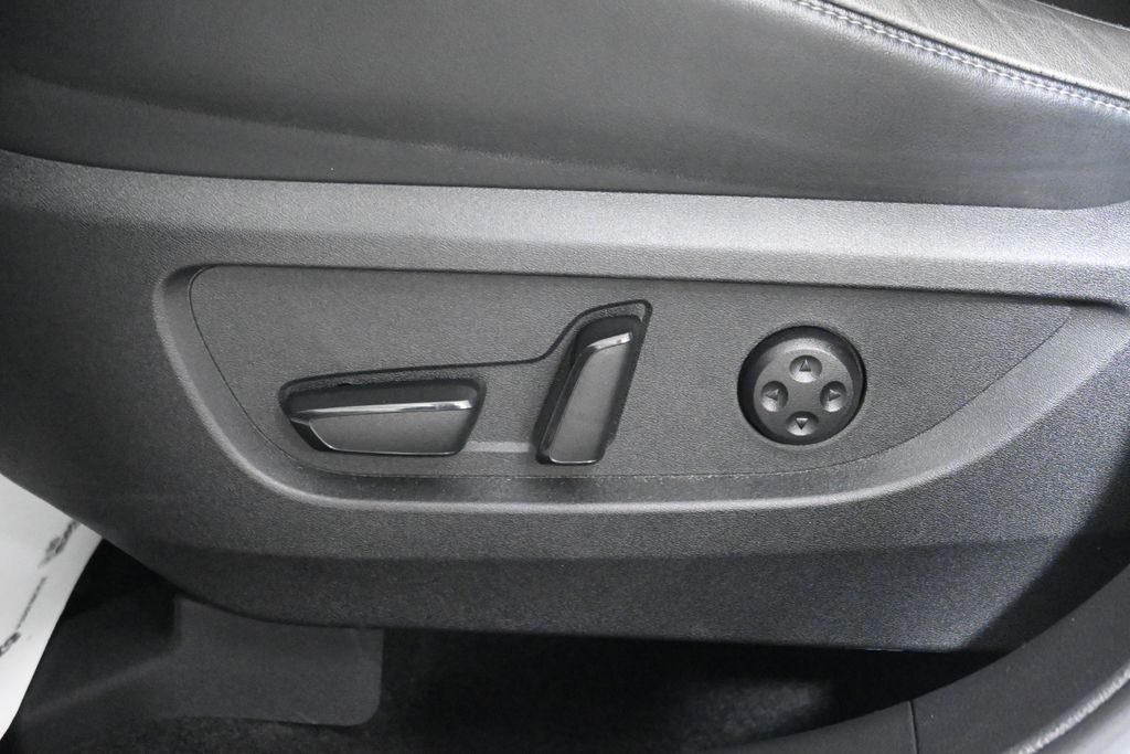 Thumbnail: 2023 INFINITI QX55 - 26