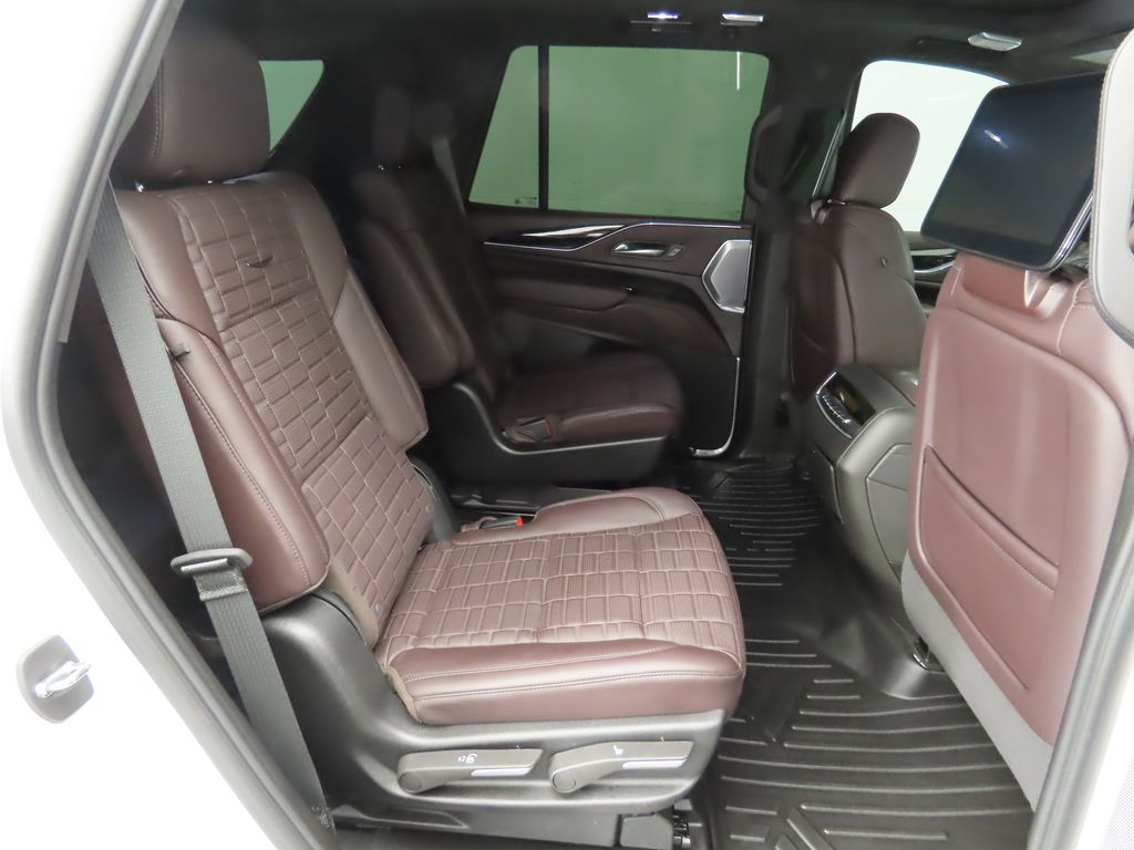 2024 Cadillac Escalade V 23