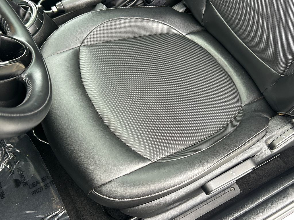 Thumbnail: 2016 MINI Cooper - 15