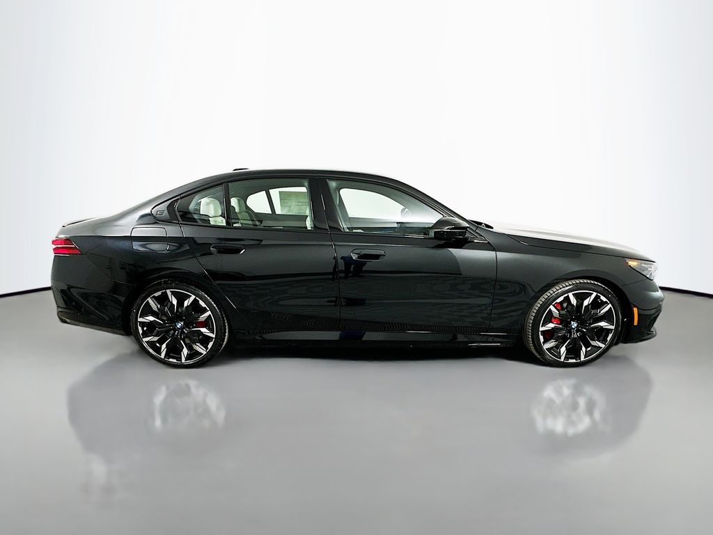 Thumbnail: 2026 BMW i5 - 4