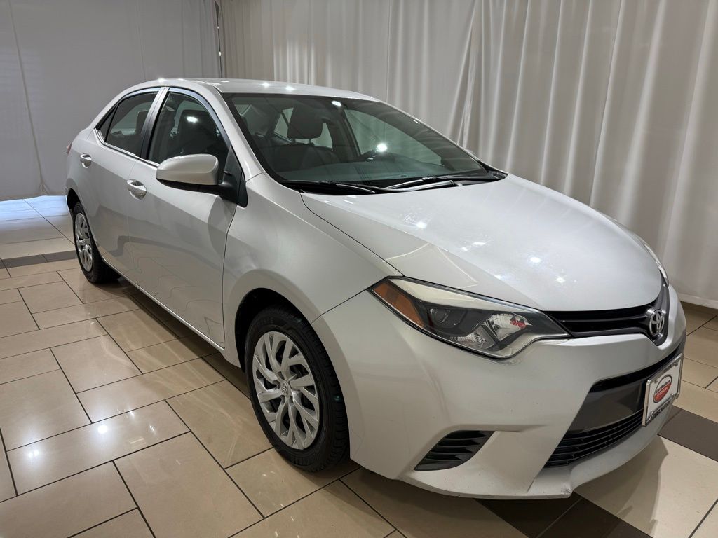 Thumbnail: 2015 Toyota Corolla - 7