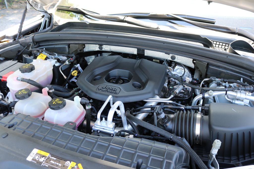 Used Car 2022 Jeep Grand Cherokee  4xe For Sale Under $30,000 In Austin, Texas