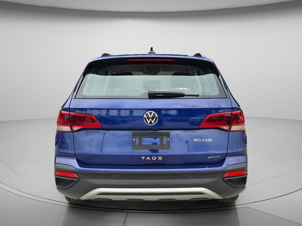 2022 Volkswagen Taos - $13,000
