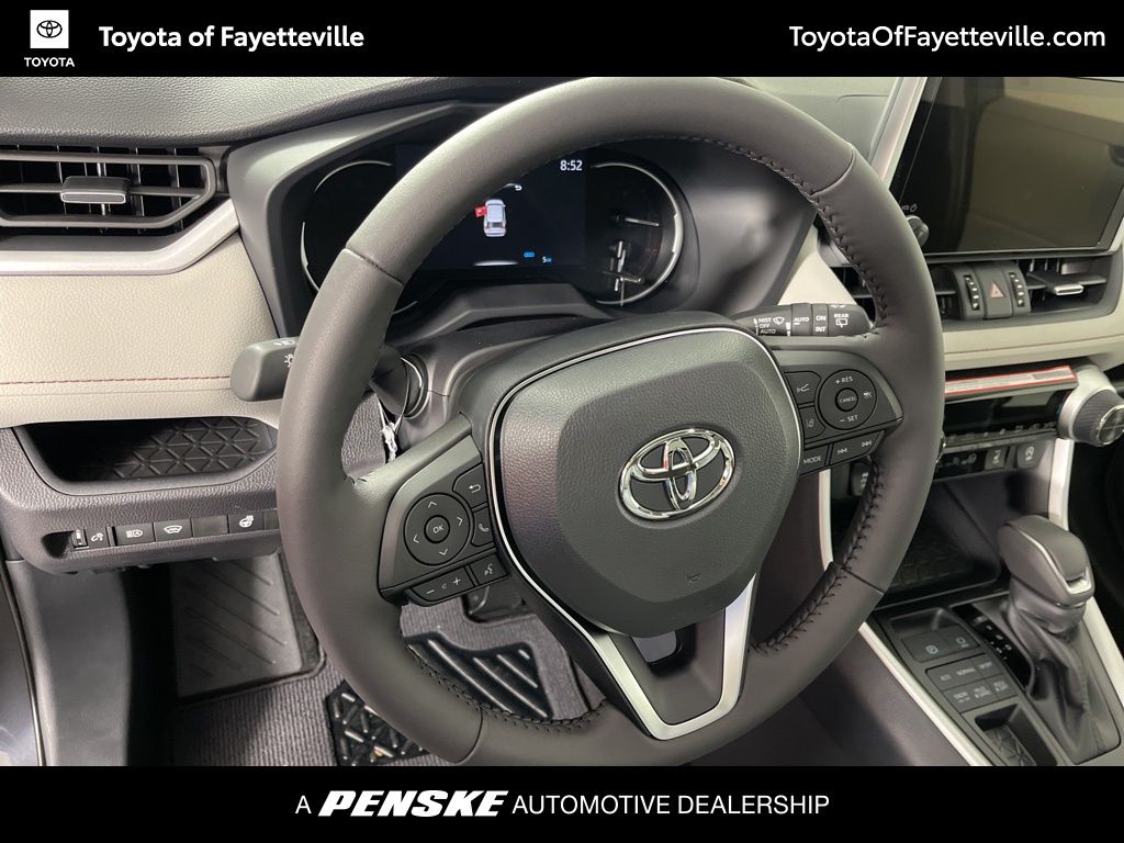 Thumbnail: 2025 Toyota RAV4 - 26