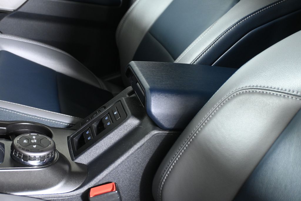 Thumbnail: 2023 Ford Bronco - 28