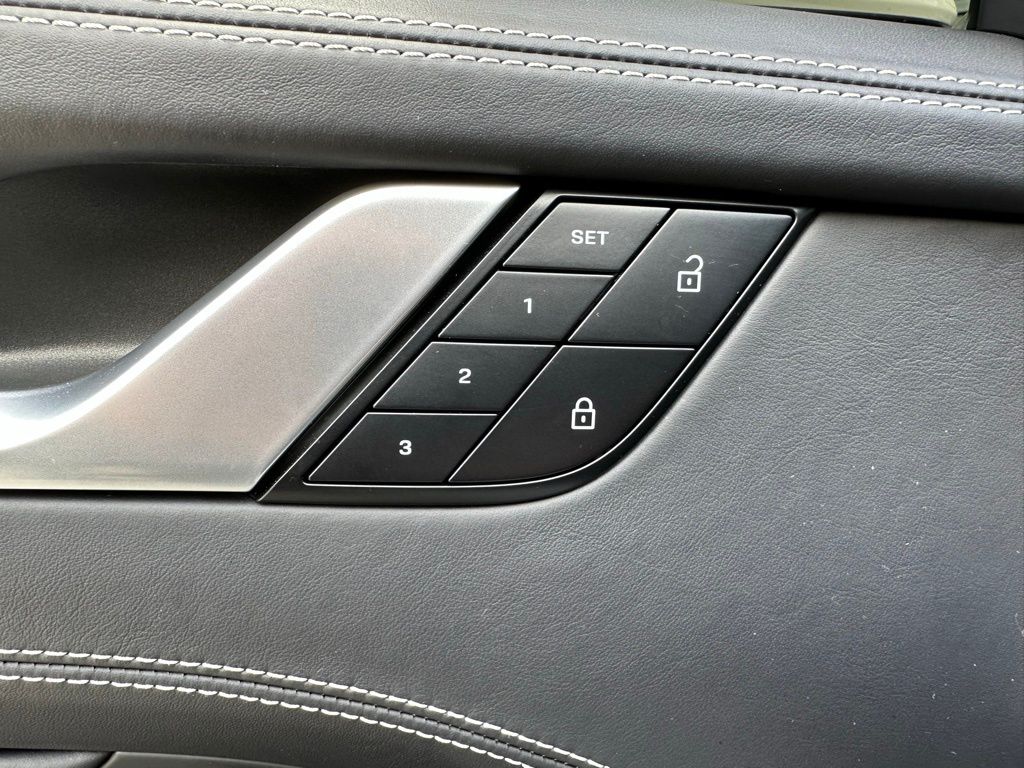 Thumbnail: 2024 Porsche 911 - 21