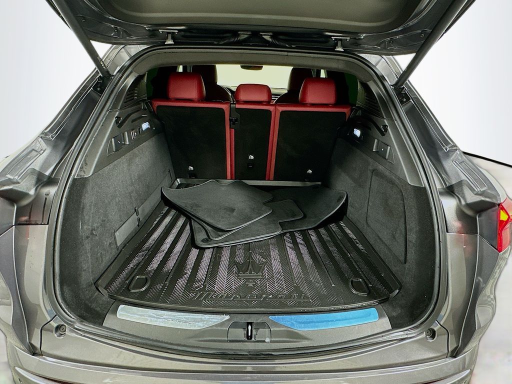 Thumbnail: 2023 Maserati Grecale - 27