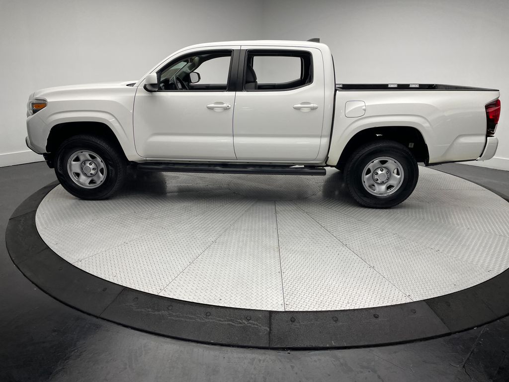 Thumbnail: 2021 Toyota Tacoma - 8
