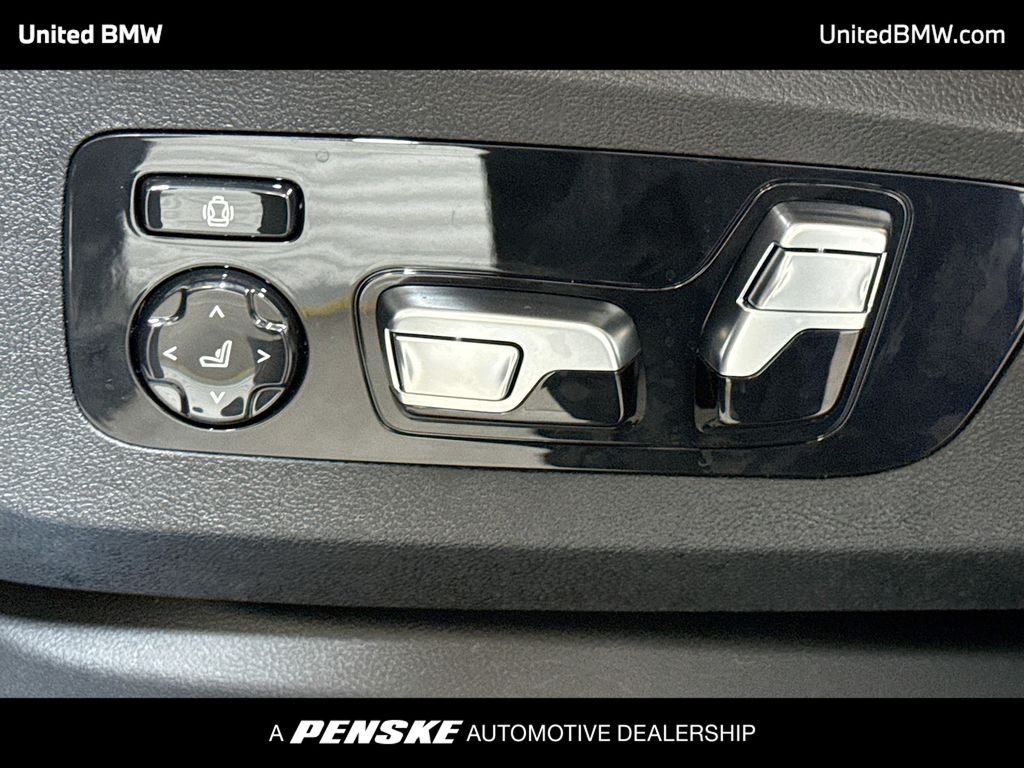 Thumbnail: 2027 BMW X6 - 4